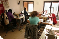 Rekvalifikační kurzy probíhají v textilní dílně Českého západu v Dobré Vodě (Foto: Eva Haunerová)