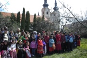 Oslavy v zahradě fary v Brně-Zábrdovicích (Foto: Jana Šustová)