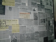Novinové výstřižky ve stálé expozici Muzea romské kultury (Foto: Jana Šustová)