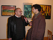 Ian Hancock (vlevo) během návštěvy v Muzeu romské kultury