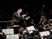 Tugan Sokhiev et l'Orchestre National du Capitole de Toulouse, photo: Marco Borggreve, Site officiel du Festival du Printemps de Prague