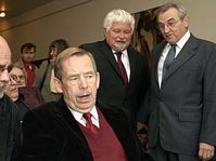 Jan Ruml y Václav Havel (Foto: CTK)