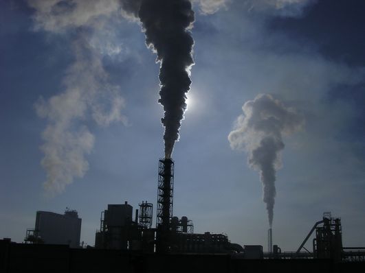 Ministro checo considera irrealizable el plan europeo de reducción de emisiones
