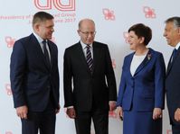 Robert Fico, Bohuslav Sobotka, Beata Szydlo, Victor Orbán, foto: ČTK