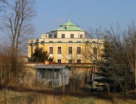 Zámek Vinoř, foto: Packa, Wikimedia CC BY-SA 3.0