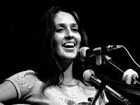 Joan Baez, photo: Heinrich Klaffs, CC BY-SA 2.0