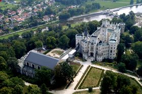 Schloss Hluboká / Frauenberg (Foto: Kralpilot, CC BY-SA 3.0)