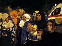 People wait to leave the besieged town of Madaya, Syria, January 11, 2016, photo: CTK
