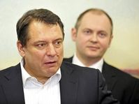 Jiří Paroubek y Michal Hašek, foto: ČTK