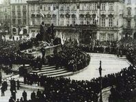 Февраль 1948, Староместская площадь в Праге