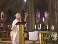 Dominik Duka a célébré, à la Cathédrale Saint-Guy, au Château de Prague, sa première messe de minuit en tant qu’archevêque de Prague