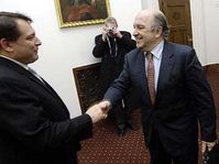 Prime Minister Jiri Paroubek and EU Commissioner Joaquin Almunia, photo: CTK