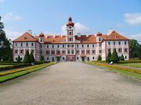 Château de Mnichovo Hradiště, photo: Lukáš Kalista, CC BY-SA 4.0 International