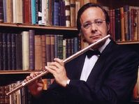 Anton Serra, foto: www.antonserra.com