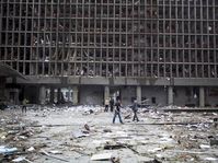 A building in Oslo after the explosion on July 22 2011, photo: CTK
