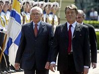 President Vaclav Klaus and his Ukrainian counterpart Viktor Yushchenko, photo: CTK