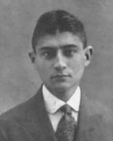 Pasová fotografie Kafky z roku 1912
