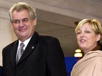 Milos Zeman in Laeken, photo CTK