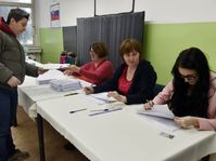 Polling place in Trnava, photo: ČTK