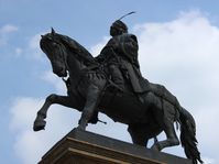 Denkmal des Königs Georg von Podiebrad in Poděbrady (Foto: Richenza, Wikimedia Commons, CC BY-SA 3.0)