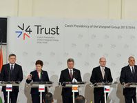 Cumbre de los líderes del Grupo de Visegrád (V4) y Macedonia y Bulgaria, foto: ČTK
