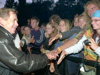 Václav Havel entre rocqueros, foto: CTK