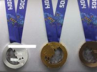 Образцы медалей, фото: Сергей Казантсев CC BY 3.0, открытый источник