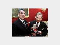 Österreichischer Bundespräsident Heinz Fischer mit Vaclav Havel (Foto: CTK)