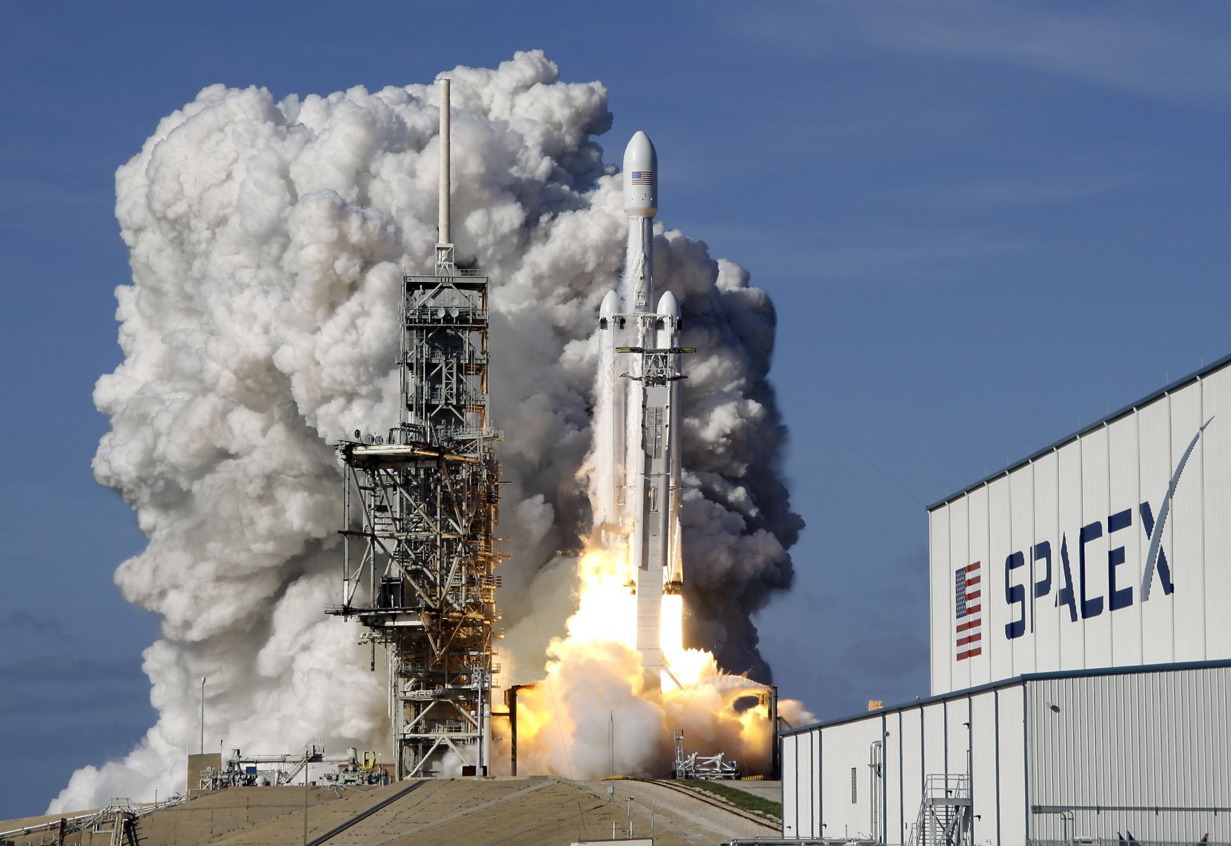 space x falcon heavy