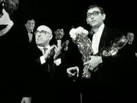 Jiří Menzel remporte la récompense suprême, un Globe de cristal, pour Un Eté capricieux, photo: Československý filmový týdeník / ČT