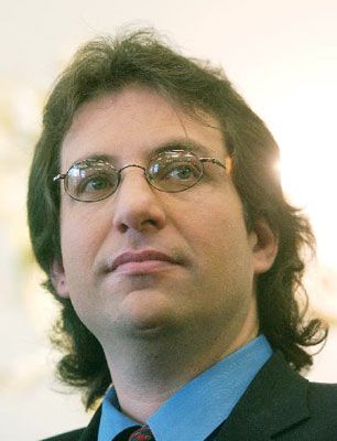 Exhacker Kevin Mitnick launches Czech edition of 'The Art of Deception