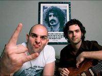Ahmet Zappa and Dweezil Zappa, photo: www.zappa.com