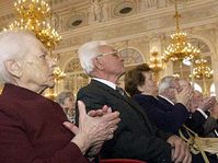 Les anciens prisonniers du camp de concentration de Buchenwald (Photo : CTK)