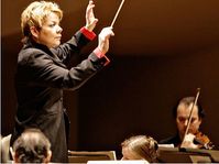 Marin Alsop, photo: Grant Leighton, www.marinalsop.com