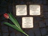 Photo: www.stolpersteine.com
