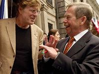 Robert Redford y Vaclav Havel (Foto: CTK)