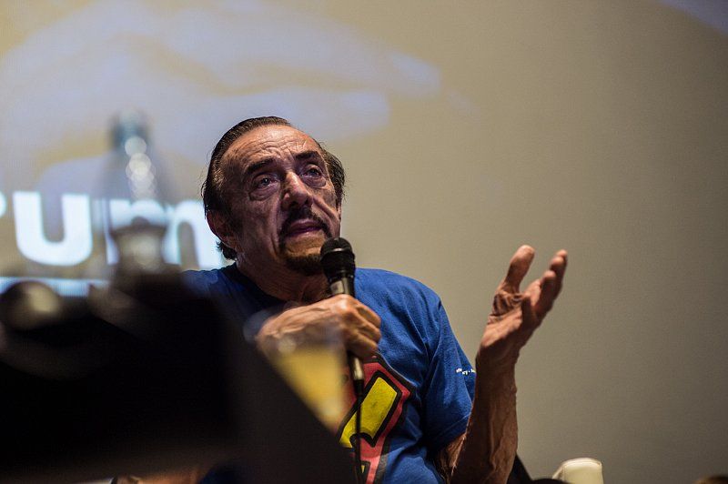 Philip Zimbardo Im Sounding The Alarm Porn And Virtual Reality Are