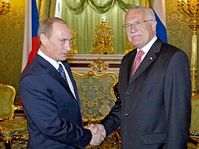 Vladimir Putin y Vaclav Klaus (Foto: CTK)