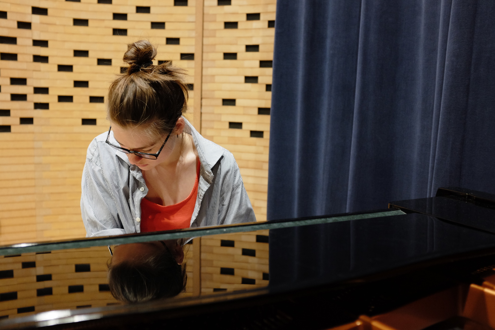 KlassikPianistin Bóková gibt JazzDebüt Radio Prague International