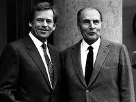 Václav Havel and Francois Mitterrand (right)