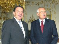 Gerhard Schroeder and Vaclav Klaus, photo: CTK