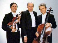 Guarneri Trio, Cenek Pavlík  (a la izquierda), Ivan Klansky y Marek Jerie